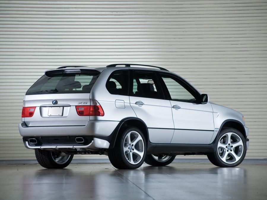  BMW X5 4.6is 2002 года  (фото 15 из 16)